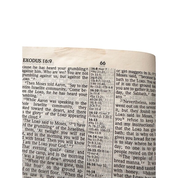 The Holy Bible New International Version Holman Premium Bonded Leather Bookmark - Picture 9 of 12